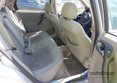 2003 Saturn L-Series Lw200 z USA, uszkodzony, nr VIN 1G8JU84F43Y524581